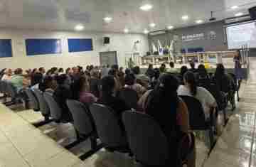 Campo Bonito - Reunião orienta tutores sobre o CastraPet no município